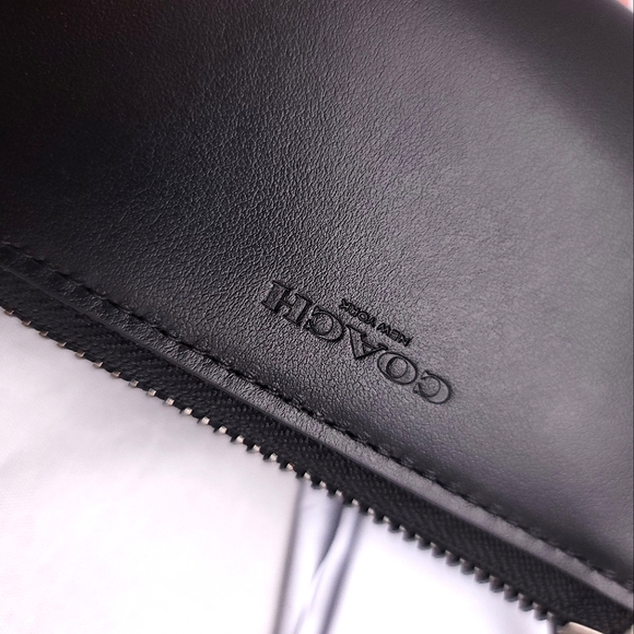 Coach Key Case - Picture 5 of 11